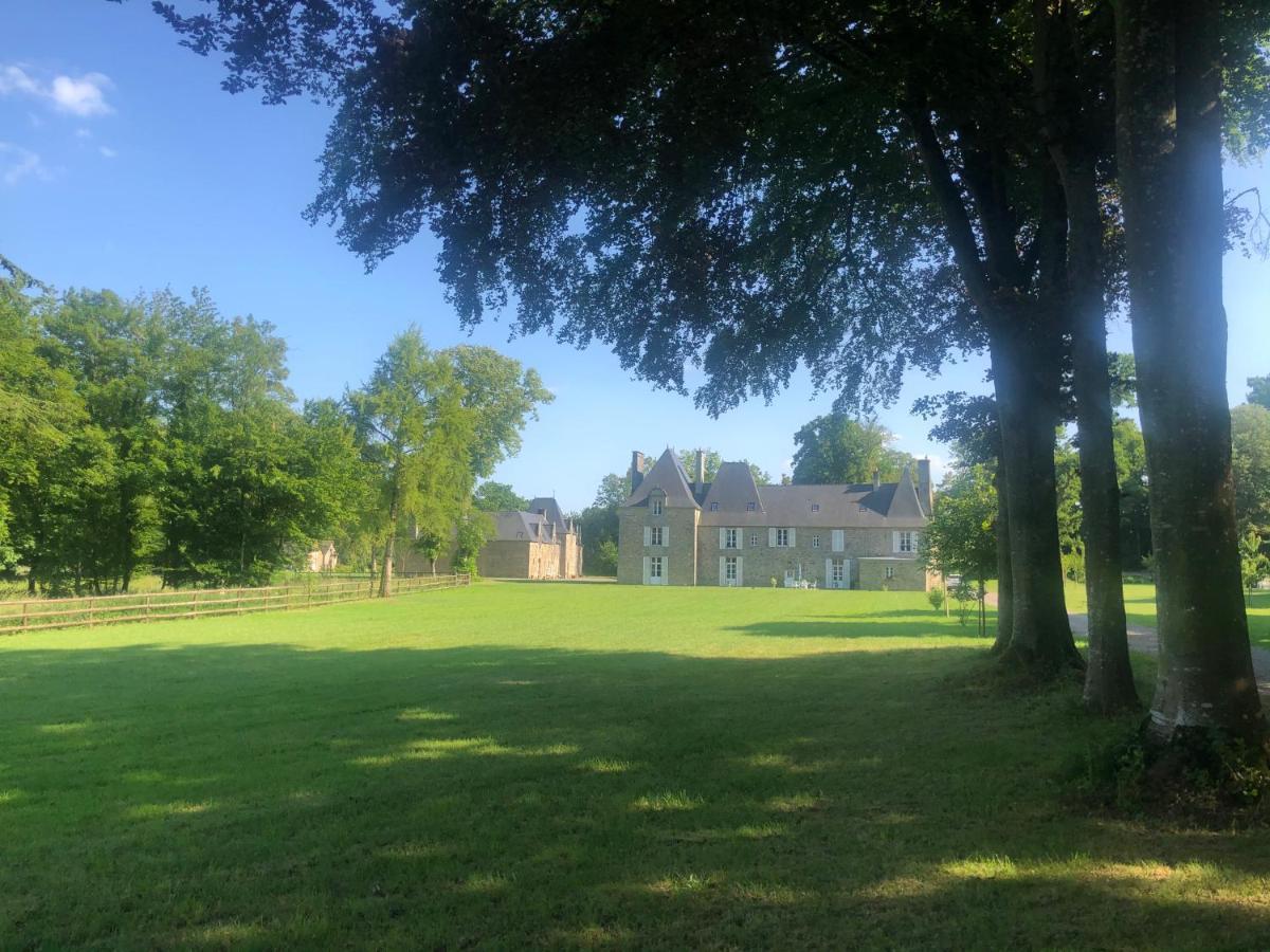 D'hotes Chateau De La Croix Chemin Bed & Breakfast 4*