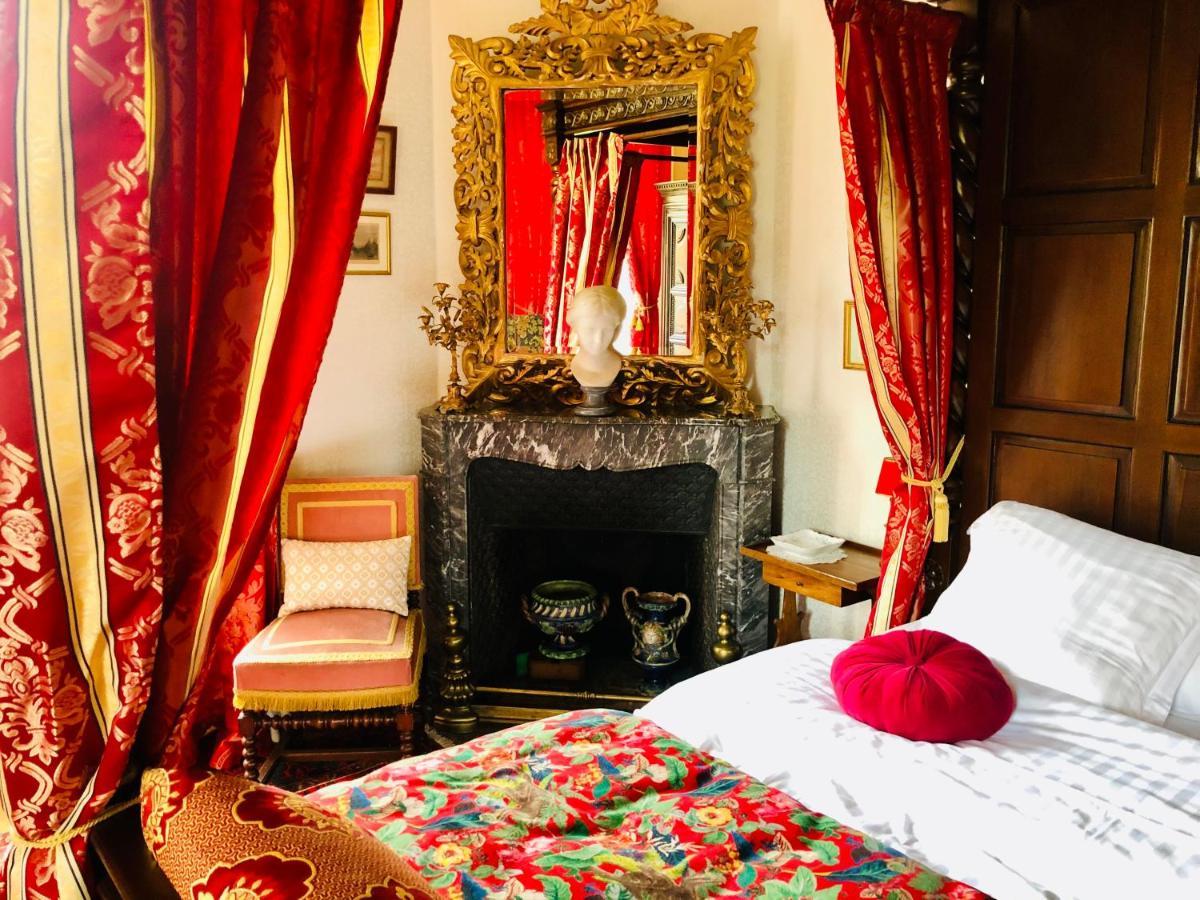 D'hotes Chateau De La Croix Chemin Bed & Breakfast 4*