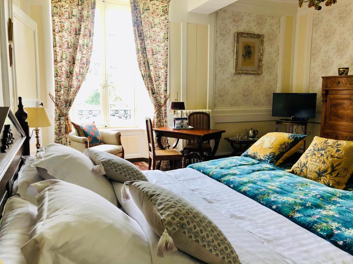 D'hotes Chateau De La Croix Chemin Bed & Breakfast