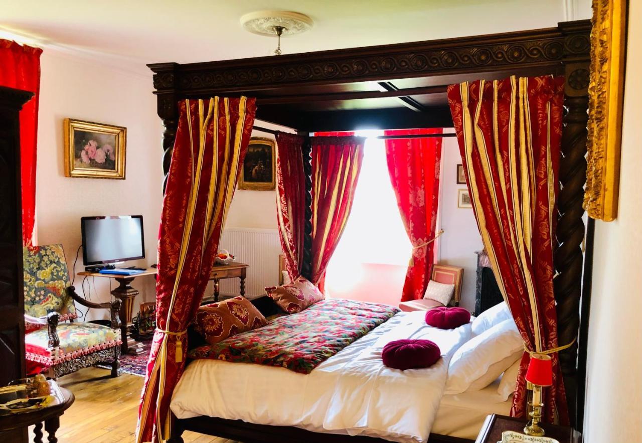 D'hotes Chateau De La Croix Chemin Bed & Breakfast 4*