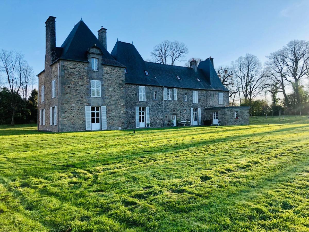Bed & Breakfast D'hotes Chateau De La Croix Chemin 4*