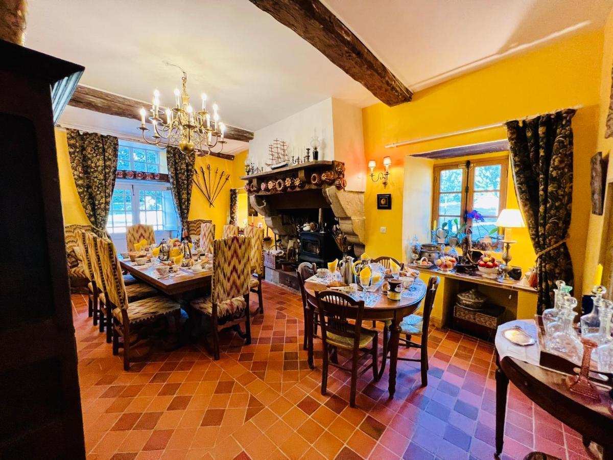 D'hotes Chateau De La Croix Chemin Bed & Breakfast