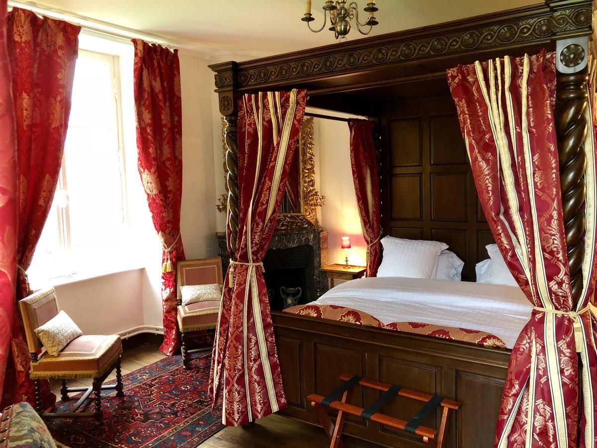 Bed & Breakfast D'hotes Chateau De La Croix Chemin 4*